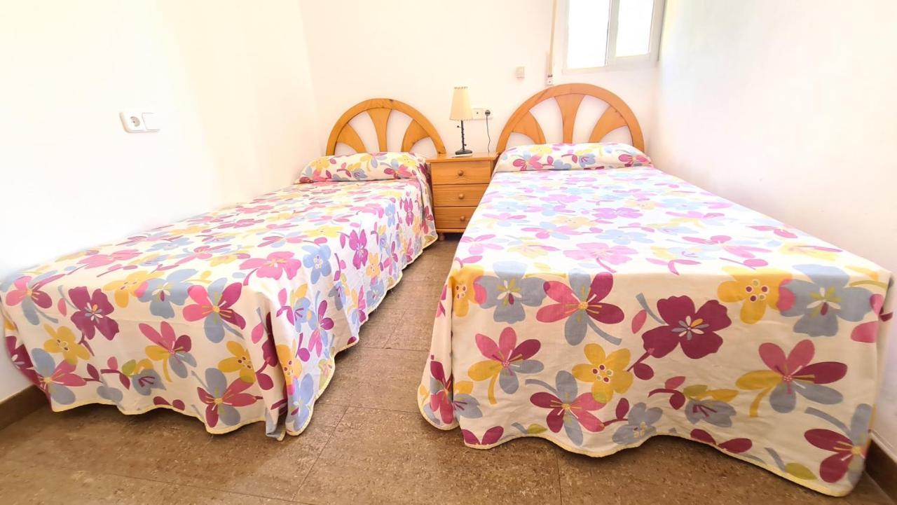 Апартаменты Bonanza - 40 Metros De La Playa! Гандия Экстерьер фото