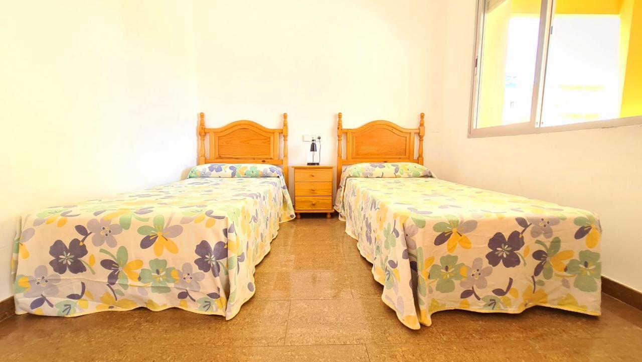 Апартаменты Bonanza - 40 Metros De La Playa! Гандия Экстерьер фото